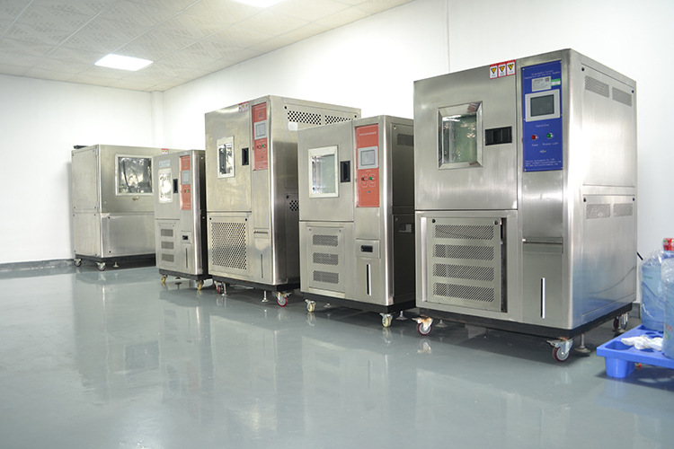 恒温恒湿试验箱+恒温恒湿试验机交付上海荣上五金装饰厂沈阳分厂